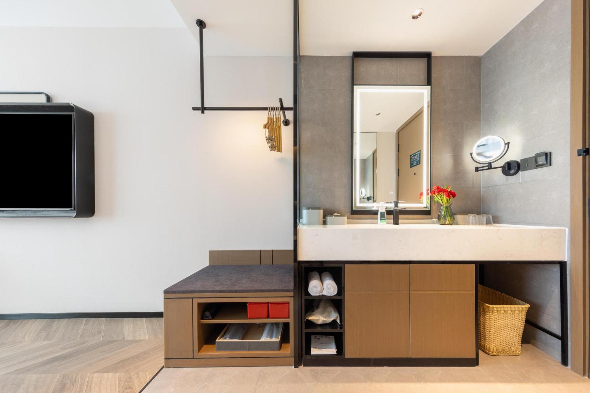 Atour Hotel Wuhan Chuhe Han Street Hongshan Plaza Екстериор снимка
