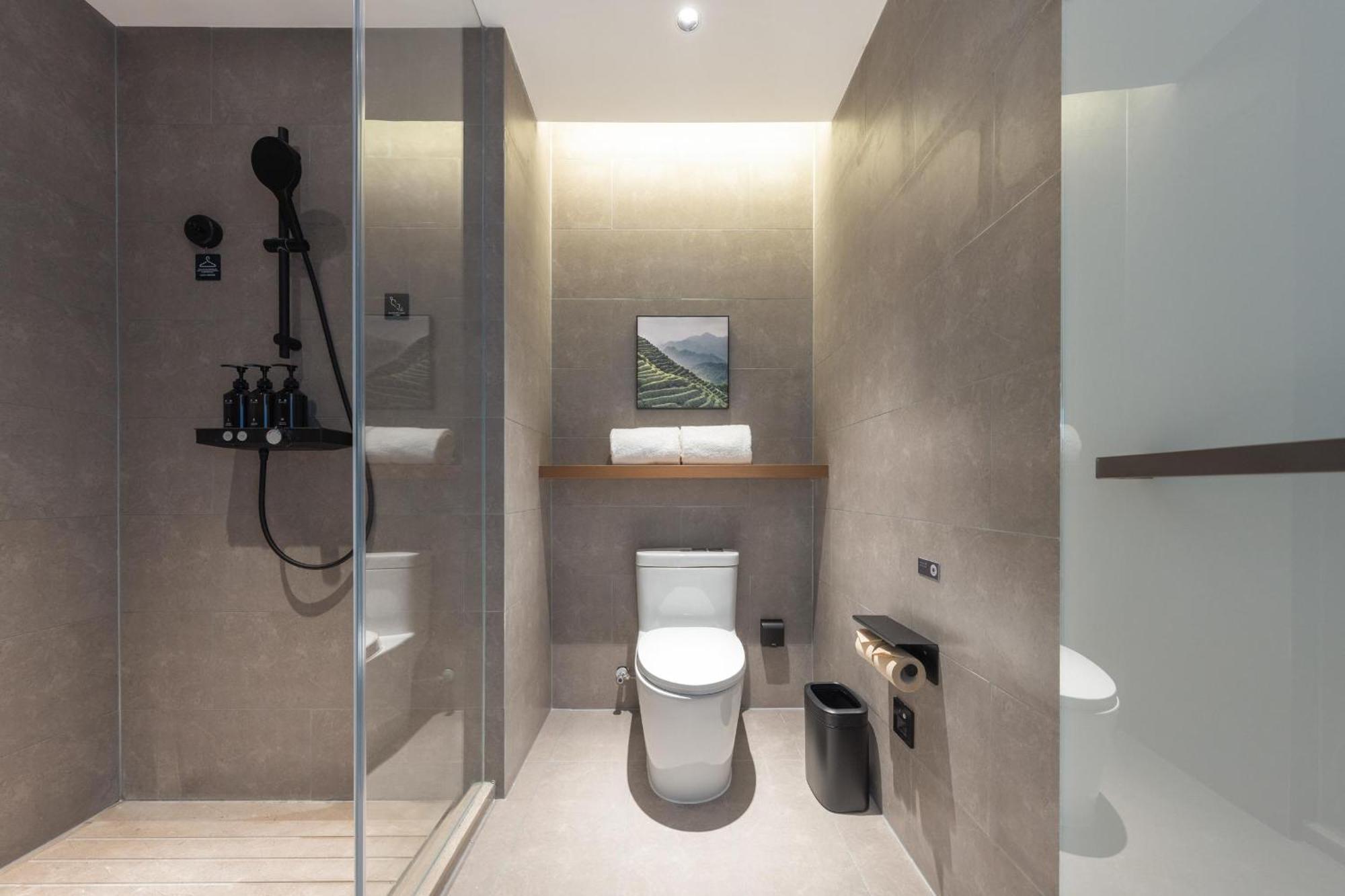 Atour Hotel Wuhan Chuhe Han Street Hongshan Plaza Екстериор снимка