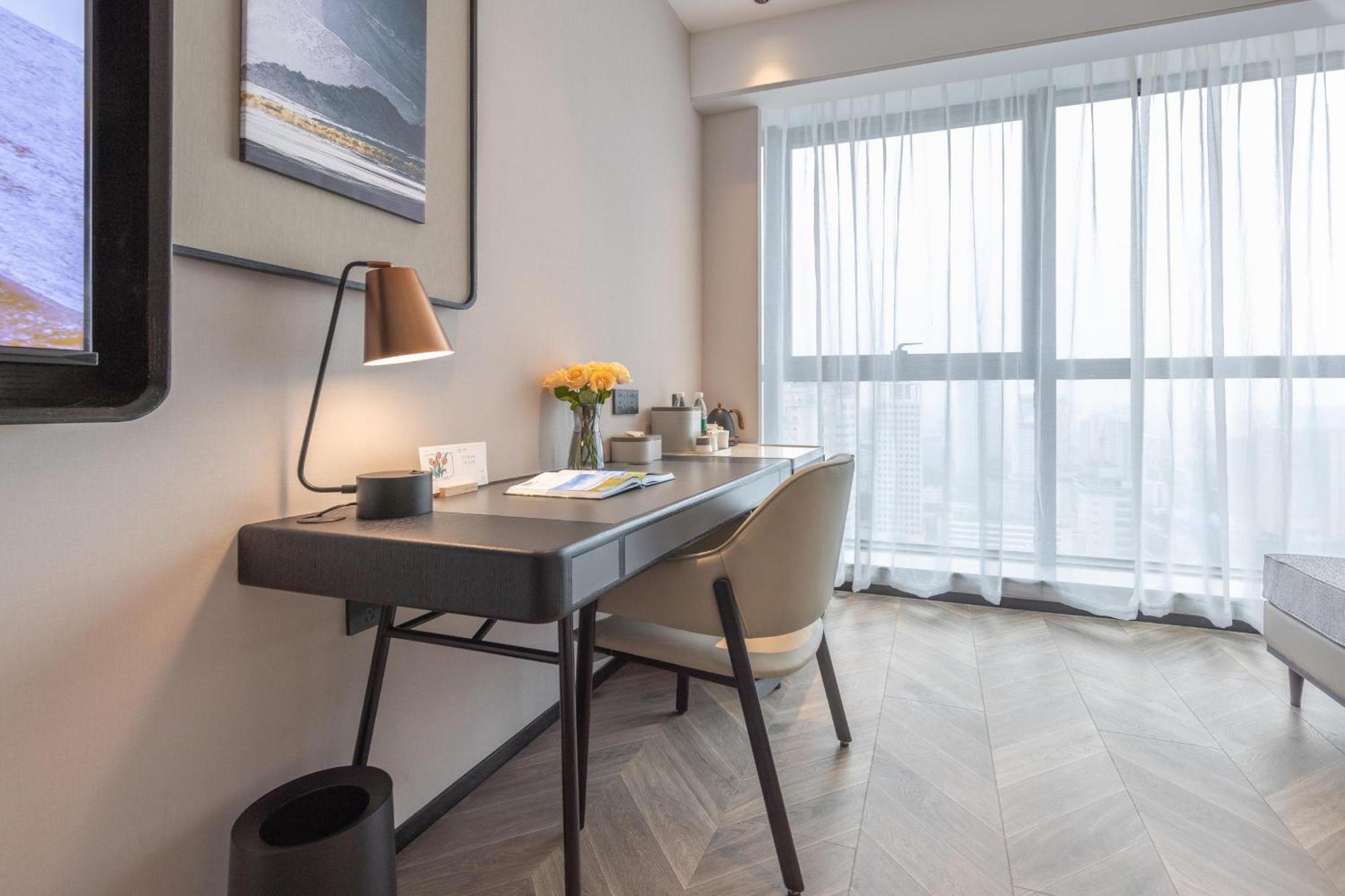 Atour Hotel Wuhan Chuhe Han Street Hongshan Plaza Екстериор снимка